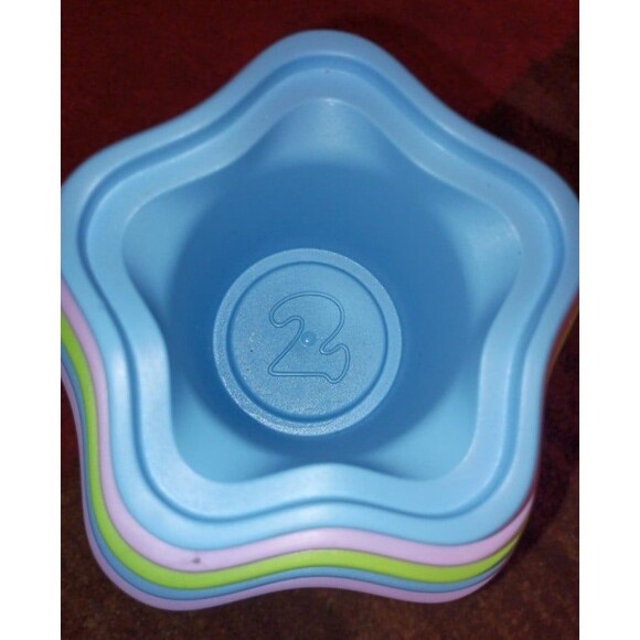 Green Toys Star Stacking Cups - Picture 3 of 8